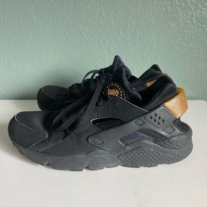 Nike Air Huarache Sneakers